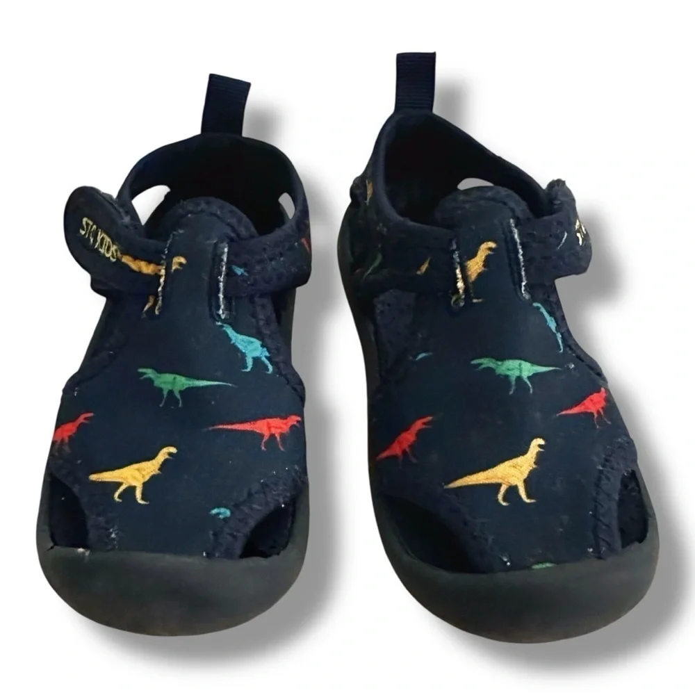 STQ Kids | Quick Dry Water Shoes (6T) 🦕